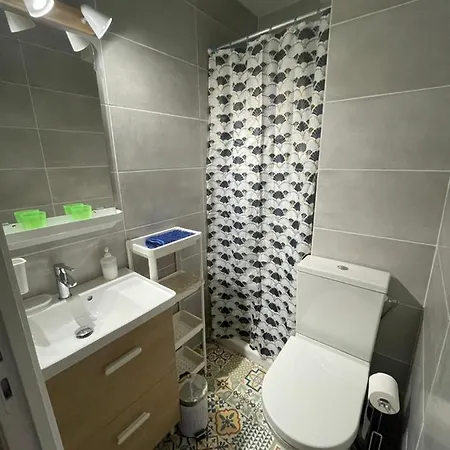 Charmant Studio Alcove A Balaruc Les Bains 2 Etoiles Exterior photo